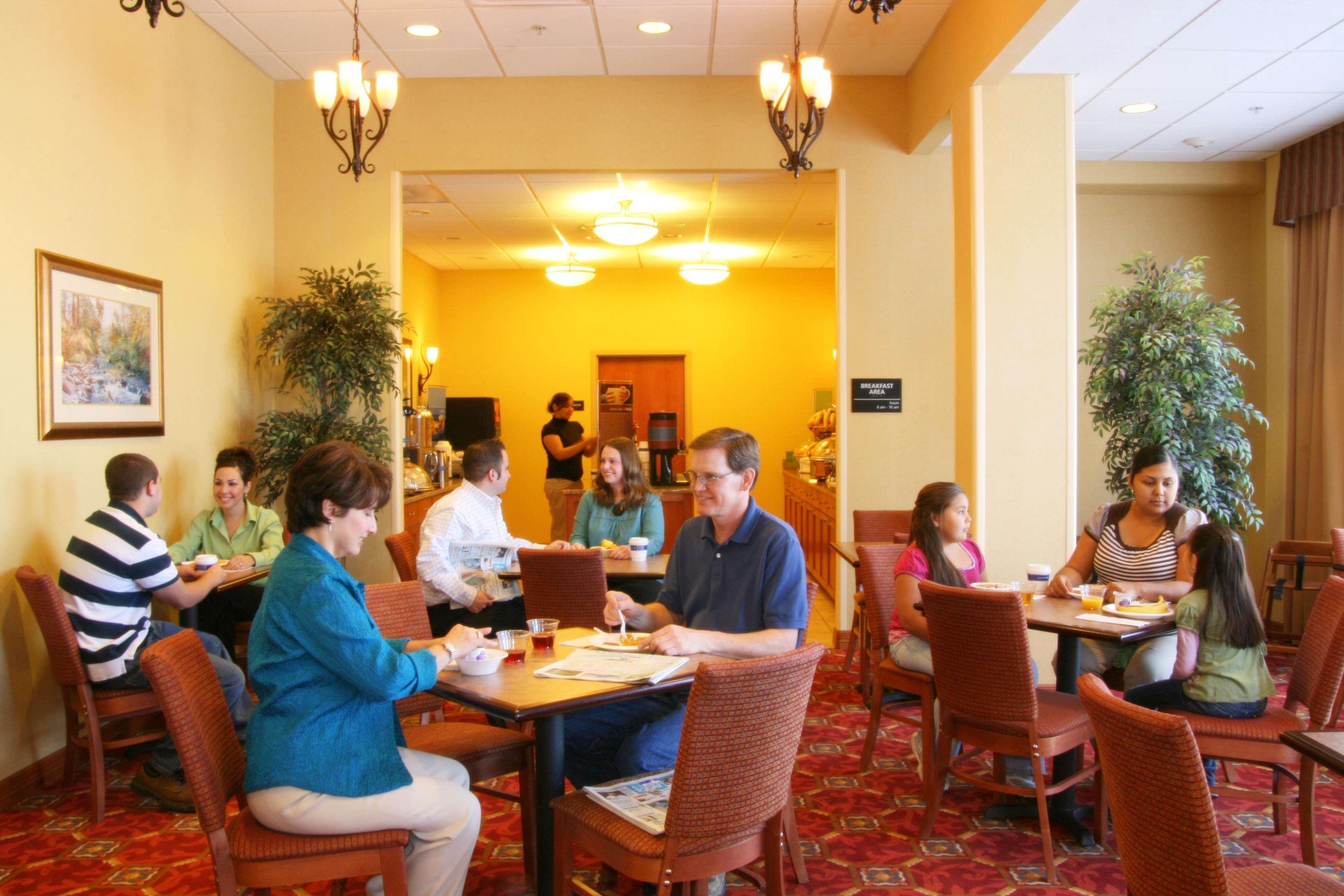 Hampton Inn & Suites Parker Restoran gambar